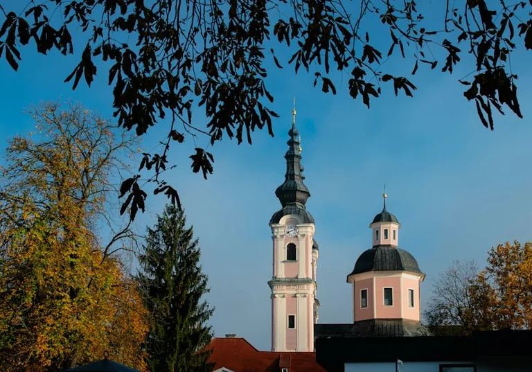 Zmiana czasu już za nami. Sprawdź zegary i przygotuj się na zmrok